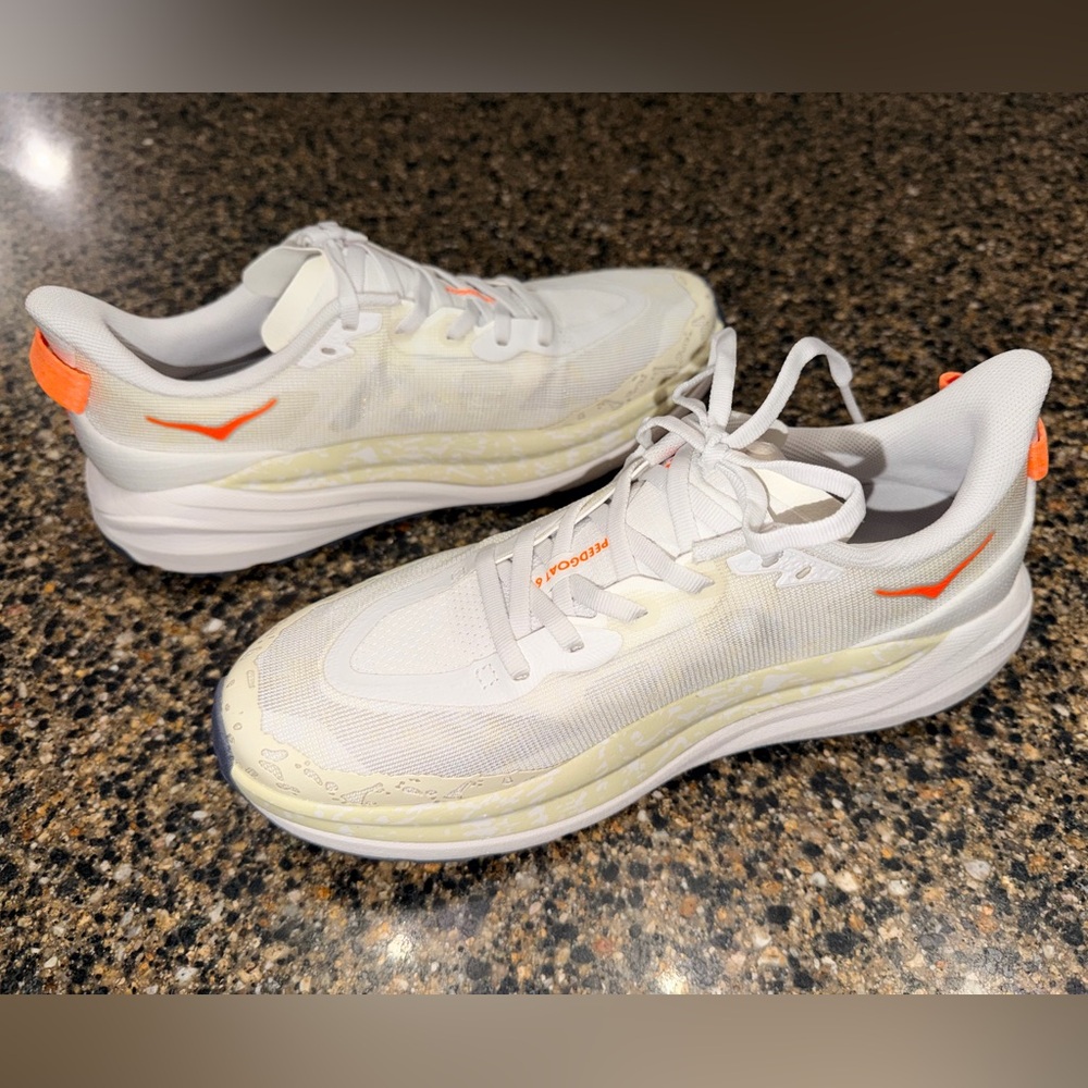 NEW Hoka Women's Speedgoat 6 White Neon Tangerine - Picture 2 of 5